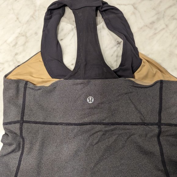 Lululemon Women's Racerback scoop neck tank size 8 Grey. - Picture 3 of 5